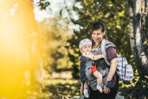 Safe Babywearing Techniques